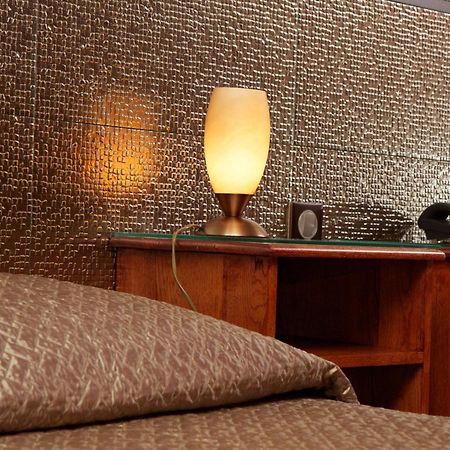 Le New Matinal Hotell La Louvière Eksteriør bilde